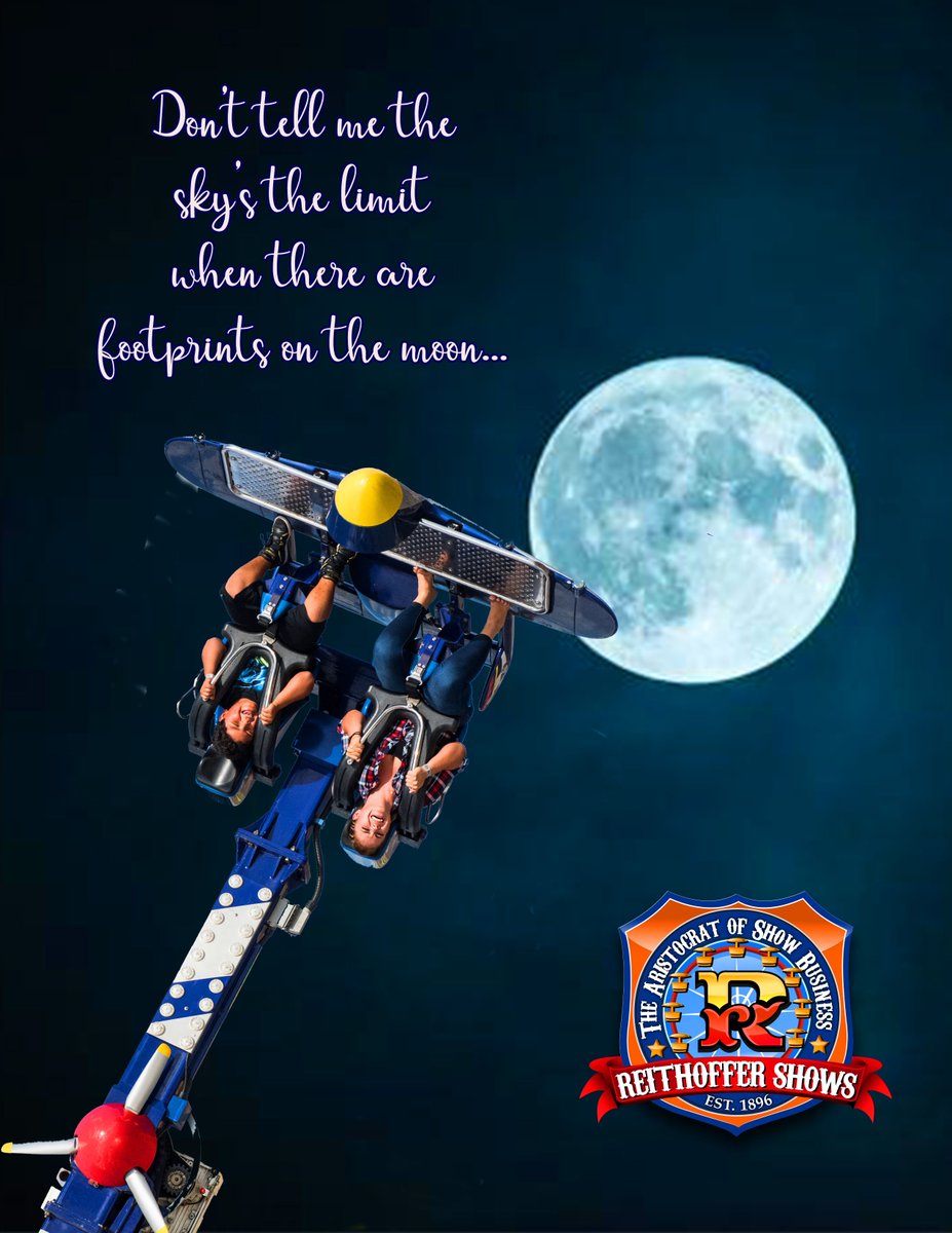 ReithofferShow's tweet photo. Moon watching and Friday Flying... #TGIF #Friday #FairFun #LoveisintheFair #FullMoon #Fridaythe13th https://t.co/5AyPo3pjU1