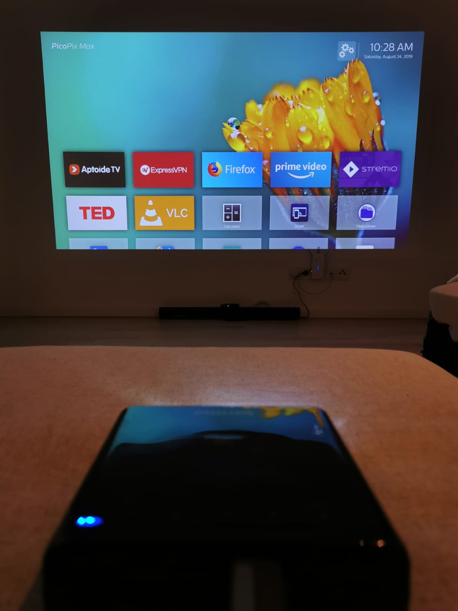 Philips Projector tweet media