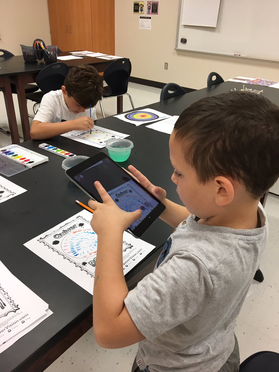 DecaturISDGT's tweet image. Using @quivervision to make their watercolor dots come to life @DotClubConnect #bestatYES #carsonstars