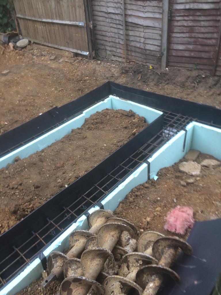 AndPiling's tweet image. 