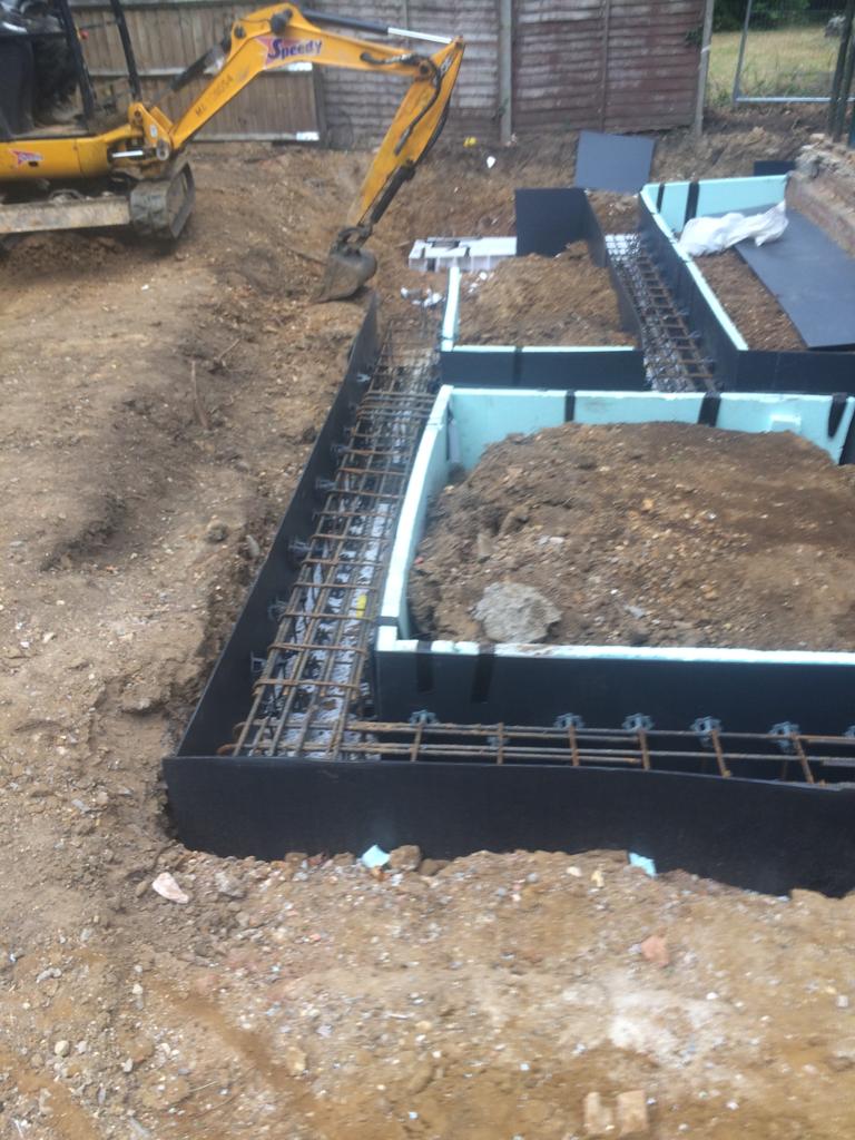 AndPiling's tweet image. 