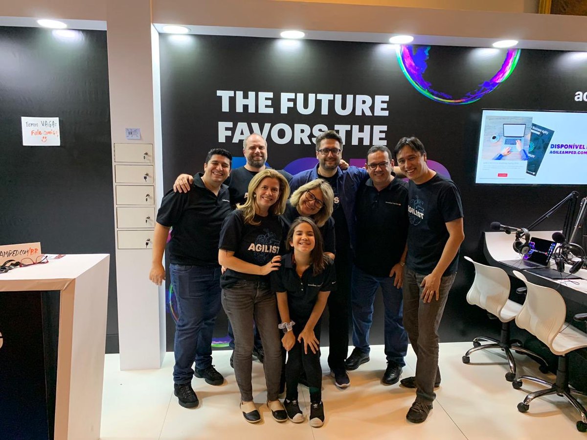 fabyogr's tweet photo. Mais um Agile Brazil incrível junto com o time fantástico da SolutionsIQ Brazil e do lado da minha filha linda @mariaclaragr_ ☺️😃🥰
#AgileBR #AgileBrazil #SIQBR #SolutionsIQ https://t.co/rWsHEMbQ6Q