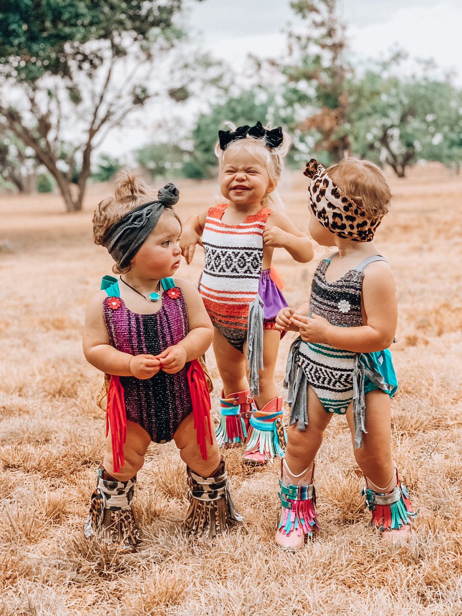 when you get together with your baby bffs 🤪