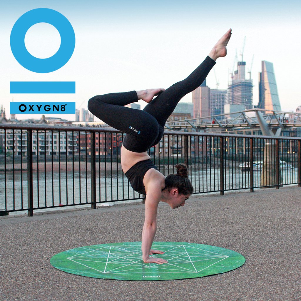 oxygn8's tweet photo. Oxygn8 Gives your cells MORE ENERGY for sport and your life! 

MORE ENERGY
MORE STRENGTH
MORE ENDURANCE

👉https://t.co/UPZCyZfmBX👈

 #fitness #sport #training #athlete #football #workout  #fun #health #gym #fit #motivation #athletes #lifestyle https://t.co/JlltTUgDf6