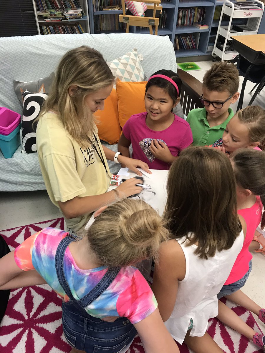 douganjo's tweet photo. We ❤️ our Marcus Athletes visits each week! #pictionary #funinb7 @HeritageES https://t.co/rN1epJaTkr