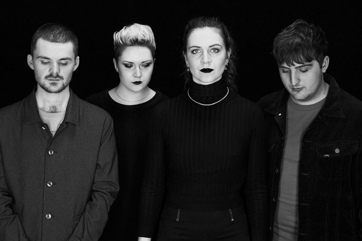 amazingradio's tweet photo. Time to reveal our #1 act for @DialsFestival - @anotherskymusic! @chrismurray00 thinks our #TipsFor2019 alumni are absolutely unmissable. "The Cracks" plays next.
Listen: https://t.co/uUDuPnC4qw https://t.co/XRZ5LTonnA