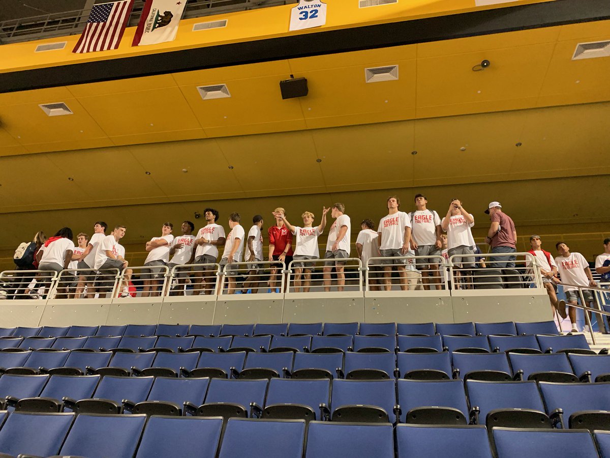 MiltonEagles_FB's tweet photo. Thank you @UCLAAthletics for having us!!! #Serve #BuiltDifferent #Mpire19 #MoneyTeam19 #MT19 #GetPaid #4for4 #MbraceTheDream #BET #LFG #StartingPoint #SuddenChange #BeatJSerra https://t.co/yRZSgV8AP1