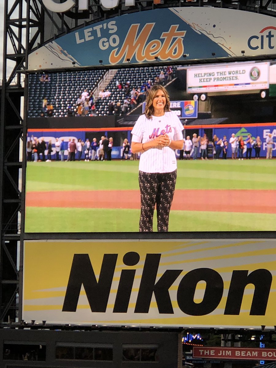 ameliasbrennan's tweet photo. I’ve always said that baseball players are the most attractive athletes &amp; you know what I was RIGHT https://t.co/yve1mElVIB