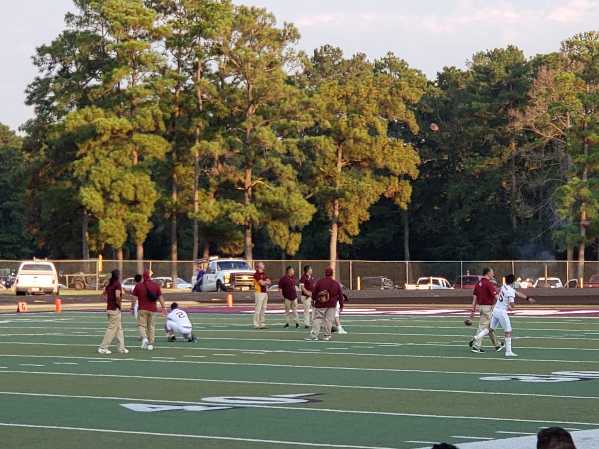 It's Family Night at Abe Martin! Kickoff in just under an hour!
#BelieveInLufkin
