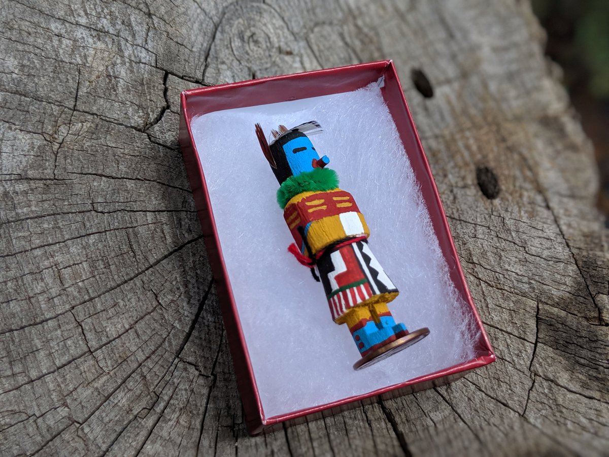 ArtsSouthwest's tweet photo. https://t.co/OzZmHb2d6A
#kachina #dolls #hopi #woodart #navajojewelry #vintagejewelry #navajoturquoise #southwestjewelry #zuni #hopijewelry #Koshare #clown #westernfashion #vintagenativeamericanjewelry #westernstyle #westerndecor #southwestartisans #love #boho #giftideas https://t.co/Hwoscwf3GZ