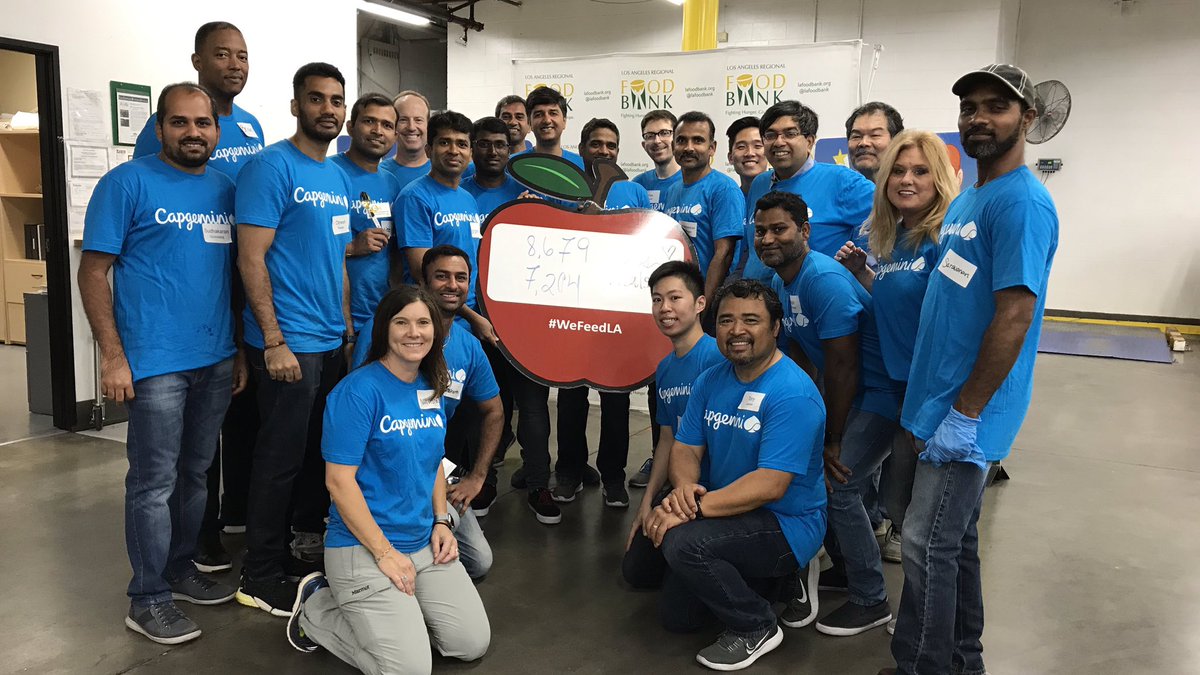 tonylaanan's tweet photo. Wow, 10,771 meals packed today by Team Los Angeles! 
#WeFeedLA 
@LAFoodBank 
#CapgeminiCares2019
#CapgeminiBurbank #LifeAtCapgemini 
@CapgeminiNA
#ArchitectsOfPositiveFutures https://t.co/ts92e50huH