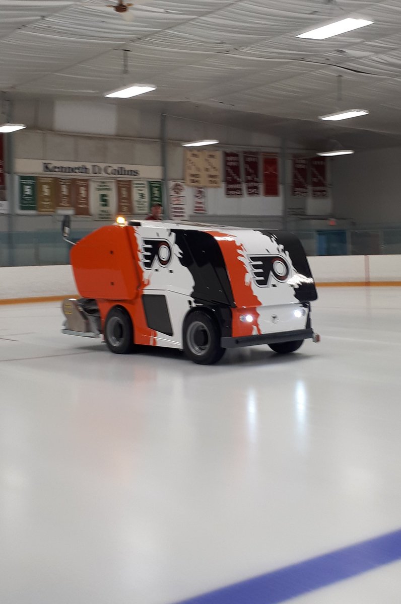 Frontenac_Arena's tweet photo. Thanks to @FrontenacFlyers for being our advertiser on our new electric Ice Resurfacer. #NoEmmisions #BestIce #Engo https://t.co/YdLgM5w7Iz