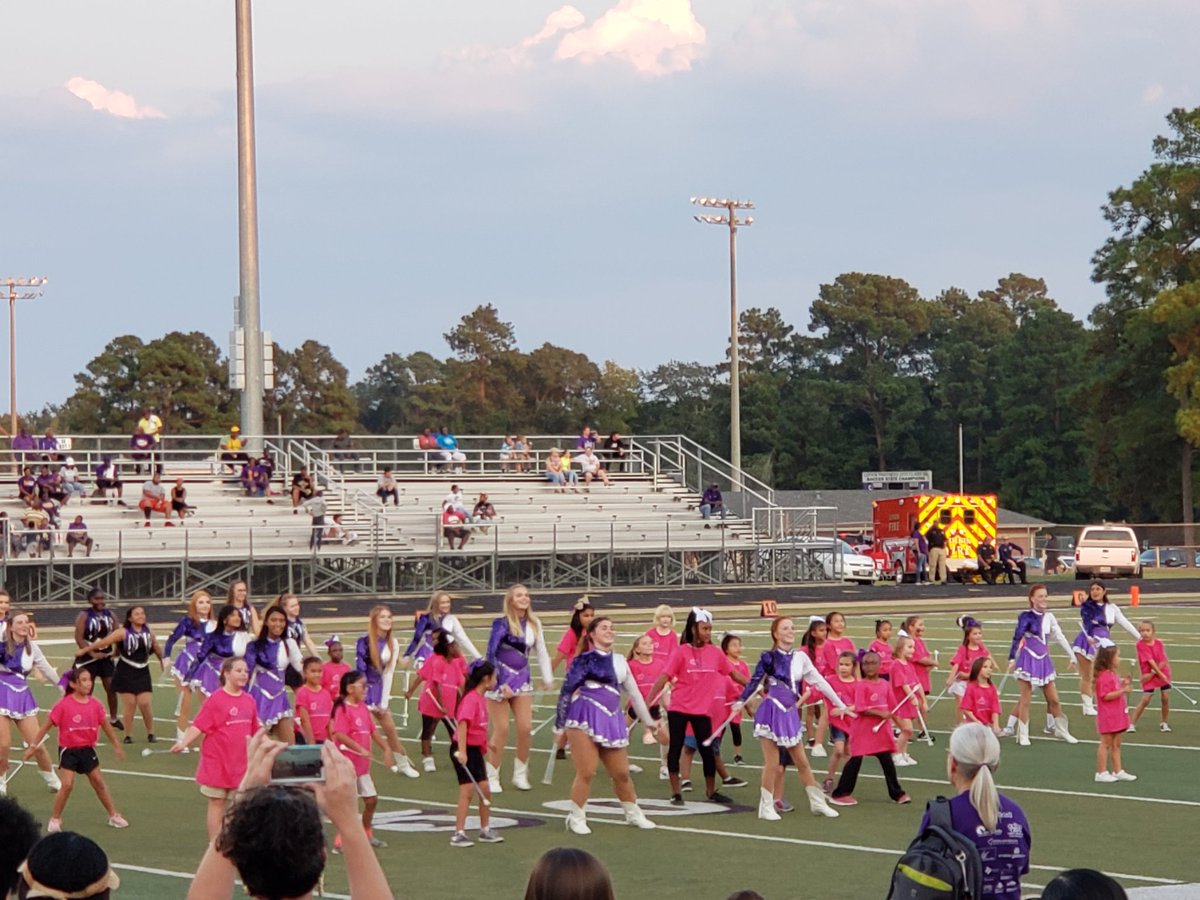 Majorettes with a great pre-game performance!  #BelieveInLufkin