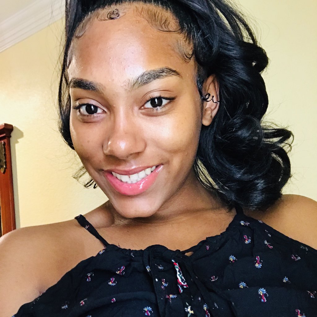 Temperlove1's tweet photo. Skin is glowin https://t.co/t3lHn3bLiB