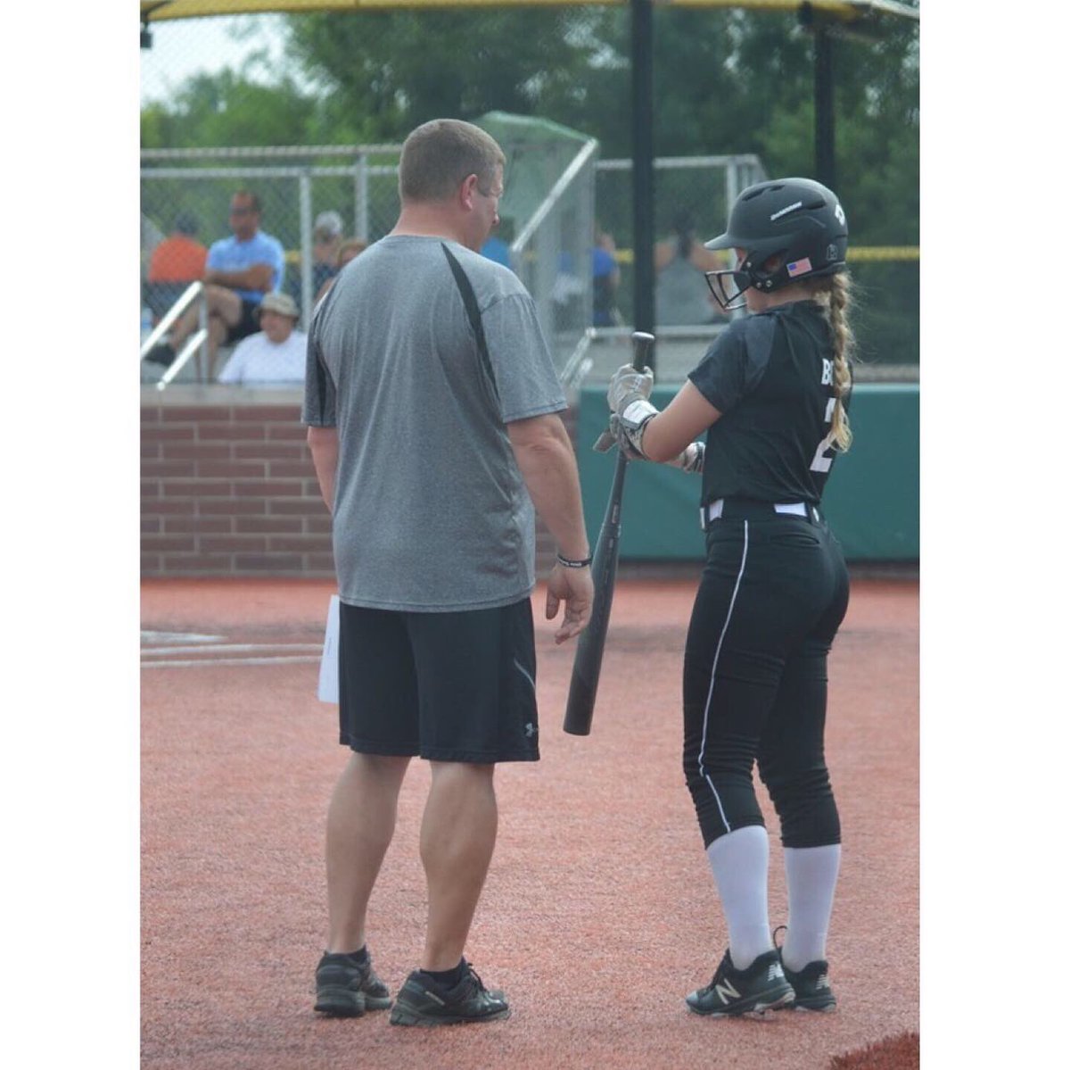 Erin Boyle tweet media