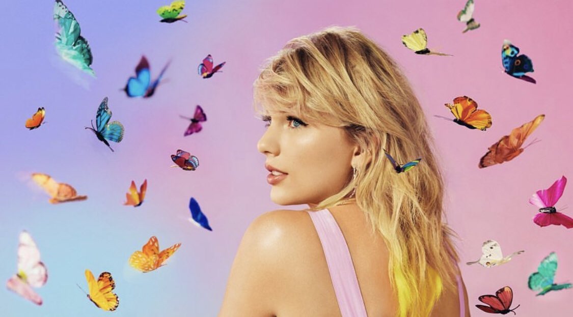 taylornation13's tweet photo. Light pink sky, up on the roof.
Sun sinks down, no curfew. 💕🌅🦋 https://t.co/A1gANwB2L8