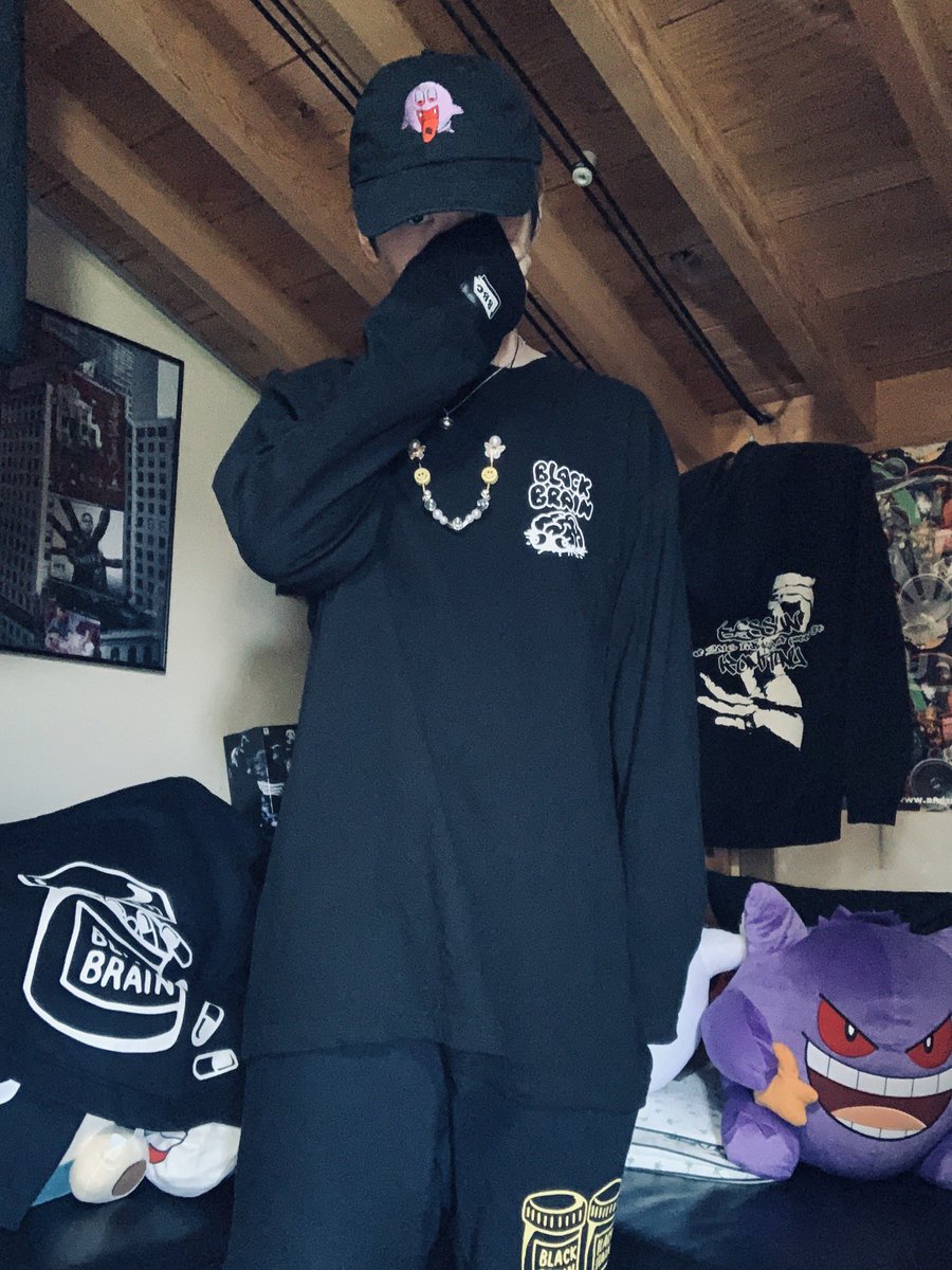EEYtpZjWkAM21s6.jpg