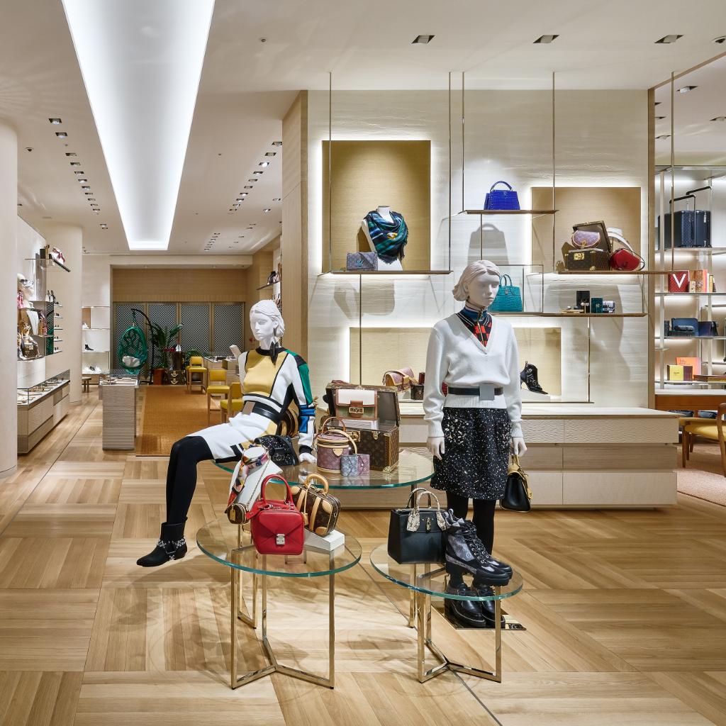 Louis Vuitton Japan 9 14 土 ルイ ヴィトン 松坂屋名古屋店1階が装いも新たに モダン ラグジュアリーな空間に 新たに加わったメンズ シューズやフレグランス コレクションをはじめ ウィメンズ メンズ共に最新アイテムが豊富に揃います