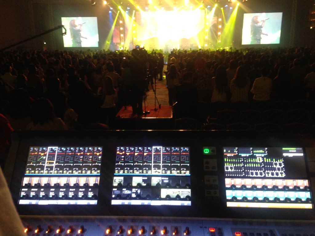 #latepost nice work with this great console by <a href="/SoundcraftUK/">Soundcraft Mixers</a> <a href="/Harman/">HARMAN</a> 🤘🏼