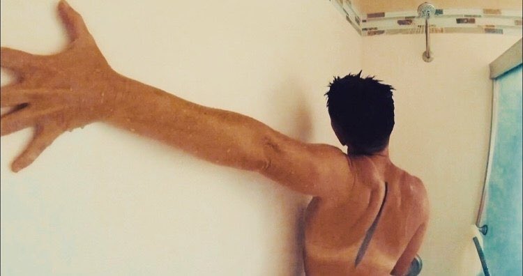 jizlee's tweet photo. A sweet OnlyFans subscriber just tipped me and left a comment about how the shoulder stretches I demonstrated in the shower helped their achy shoulders! And now I feel even more inspired to add more #GetBuffWithJiz workout and mobility posts. 💦
https://t.co/xB7vFHRbRK https://t.co/FWISt2Ejpl
