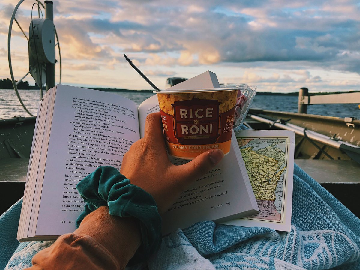 BethanyProchnow's tweet photo. I love looking through my camera roll and finding reminders of a few of my favorite things from the summer ✨ https://t.co/t7OLe7bY7l