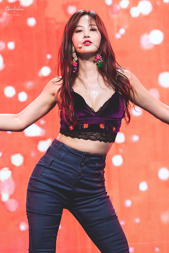 gladiolus8581's tweet photo. 19.09.07 Yuri -  #KCC2019
#KCC2019withYURI
#Yuri #Girlsgeneration
#소녀시대 #유리 
🔗https://t.co/eio7kOUGs0 (115p) https://t.co/di5UTVr1o5