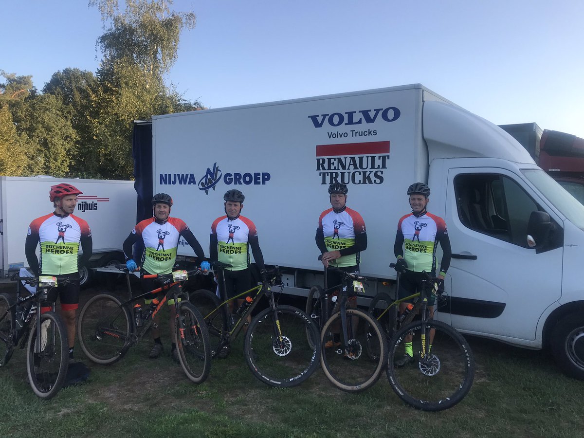 FrankGlaubitz's tweet image. #teamR4D Dag 7 @Duchenne_Heroes de weg naar de Finisch 101km 299hm @duchennepp #ohwateenweek 🚵‍♂️💪