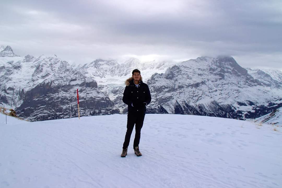 itisjaydenlee's tweet photo. #Hey19YearOldMe Dont expect to be doing any more amazing solo trips to Europe, it doesn't get better. Oh and you're 15kg heavier. https://t.co/uPbL7da1n1