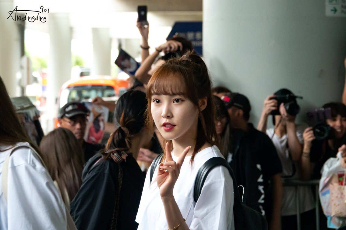 andingding901's tweet photo. 190802 Hong Kong Airport
#여자친구 #GFRIEND #ジーフレンド
#Yuju #유주 #최유나 #ユジュ 
#GoGoGFRIENDinHK https://t.co/Tt7e4B6bAn