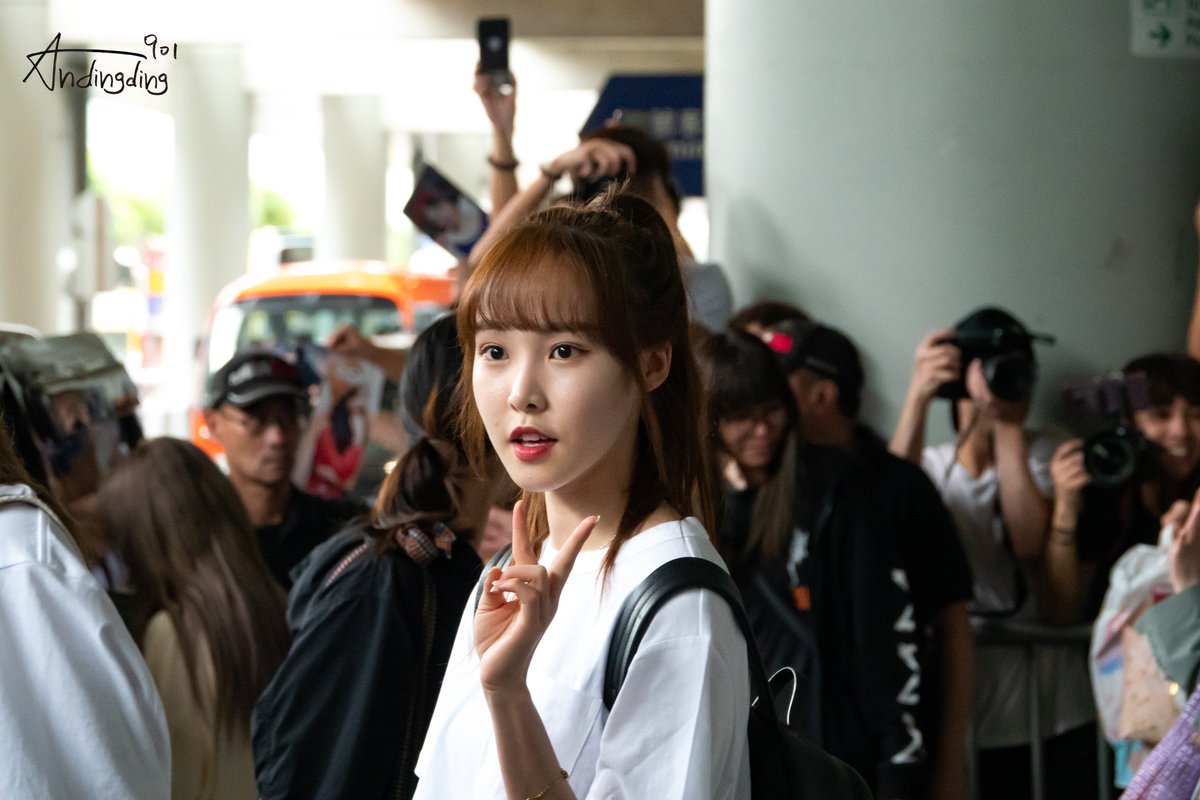 andingding901's tweet photo. 190802 Hong Kong Airport
#여자친구 #GFRIEND #ジーフレンド
#Yuju #유주 #최유나 #ユジュ 
#GoGoGFRIENDinHK https://t.co/Tt7e4B6bAn