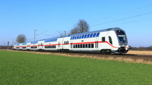 SaveATrain's tweet photo. DB in short of trains, why is that, more people loves to train travel #dbrail #deutschebahn #germany #deutschland #intercity #intercitytrains #emu #emutrains #bavaria #scenicnature https://t.co/YPWzczcetx