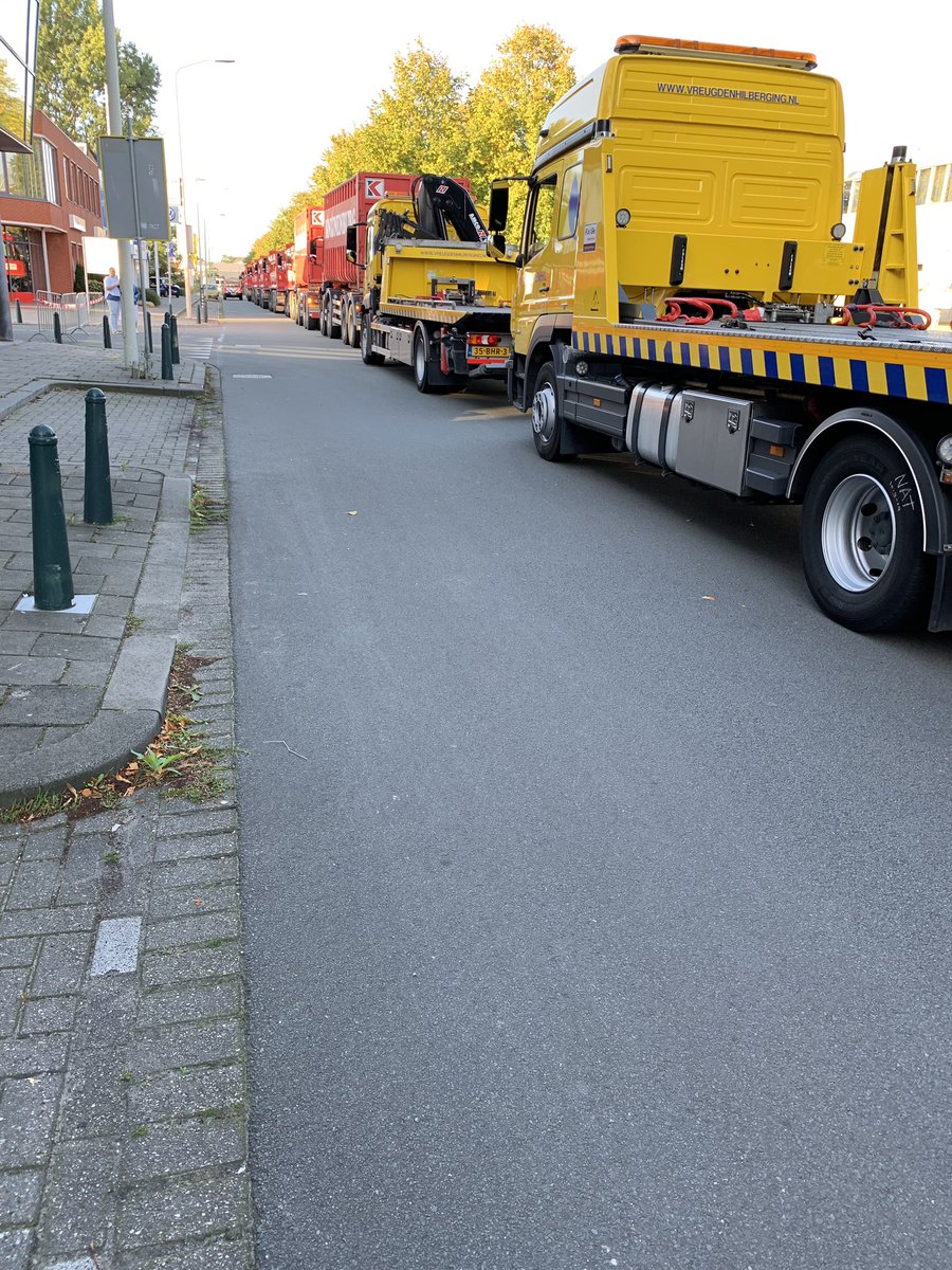 Sorry voor de overlast vandaag hebben we toestemming om te toeteren #ooienvaarsrun <a href="/Vreugdenhil_/">Vreugdenhil Berging</a>