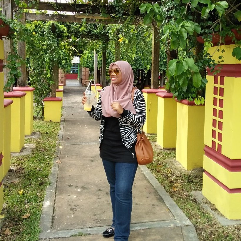 fydaahmad's tweet photo. HOW I LOST 30kg in 1 year. A thread! 

P/s : im not using any supplement/ coach/ makanan diet mahal2 😂 https://t.co/SqQ3wwxiWo