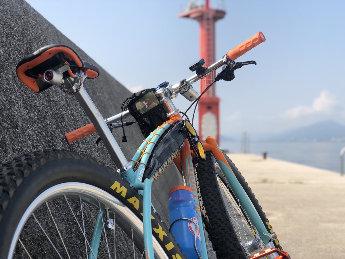 pika_hiroshima's tweet image. マウンテンバイクなのに
海が似合うやつ👍🏻

#retrotec #retroterbike #retrotecbikes #レトロテック #porcelainrocket #ポーセリンロケット #morningride #ridehiroshima