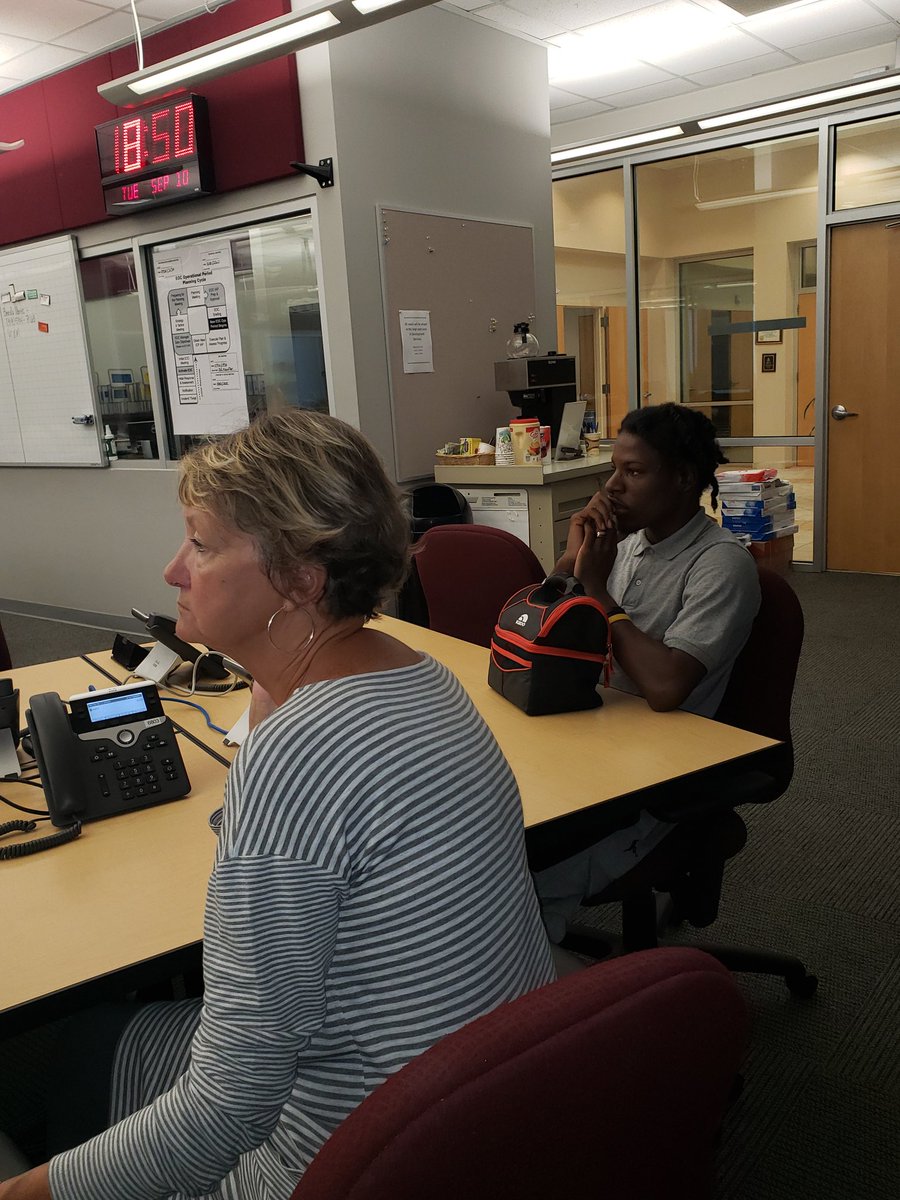 MsKimatTPYA's tweet photo. TPYA Life Lessons - Touring the 911 Center #communityagency #safetyfirst #tpyastrong @A_Pearson16 @MosleyPLC @UNCWWatsonEd @jaime_rhodes_1 @WilliamsPatty https://t.co/OE24CPqwgB