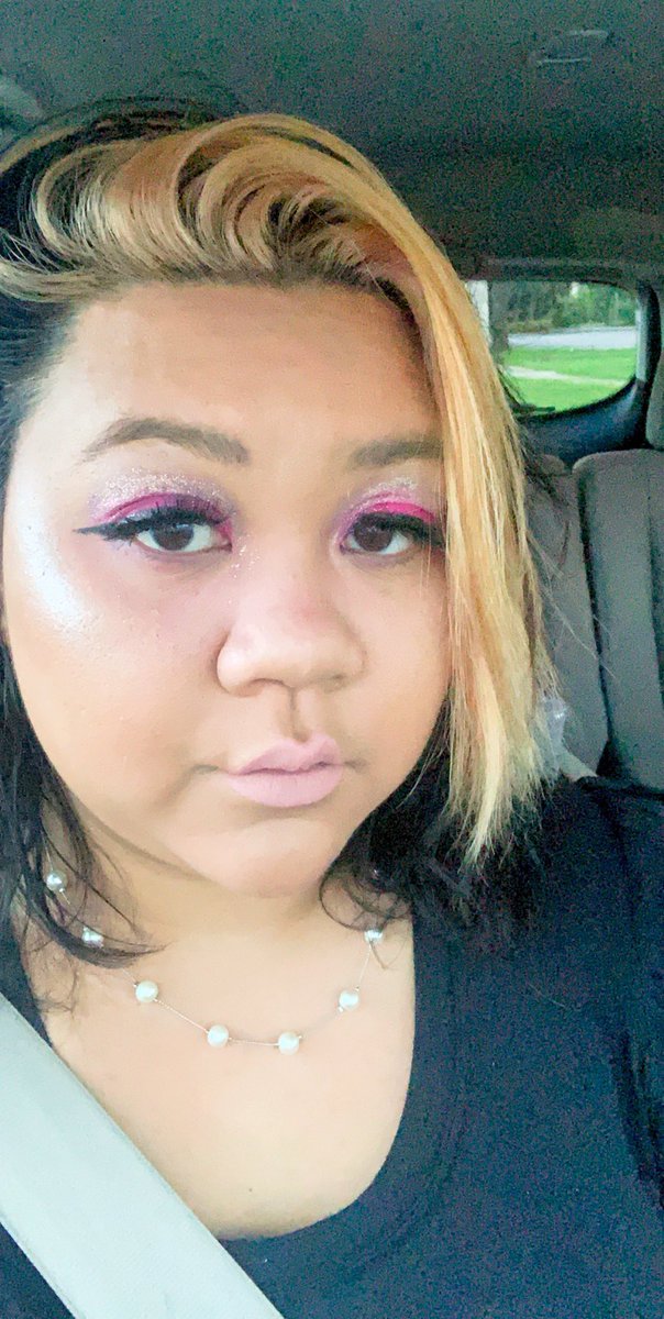 Scurto_World's tweet photo. The #jeffreestarXmorphe palette does not disappoint.
.
.
#makeup #stila #JeffreeStarCosmetics #JeffreeStarApproved #smithandcult #floridian #eyeshadow #EyeshadowPalette #glitter https://t.co/OuolVyFw0w
