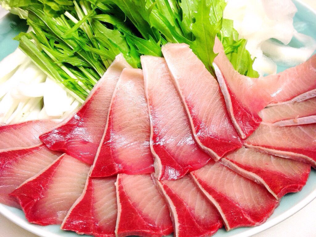 海鮮居酒屋 豊しん A Twitter 今日のランチは ヘダイ刺身 ヘダイ姿焼き 天然ブリ刺身 カツオづけ丼などなど 夜はブリしゃぶやります 昨日のツイートをご覧の上 ご予約お願いします 14時以降受け付けいたします 029 852 6639