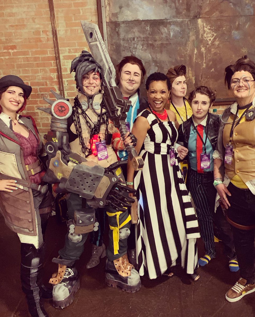 KenneishaT's tweet photo. Let the mayhem commence!!
Had a great time with some fellow Badasses at #Gearbox’s game release party for #Borderlands3, last week! Get your copy TODAY!💪🏽❤️
.
BORDERLANDS 3
Available NOW!
.
.
.
#voiceactor #ladyhammerlock #thebaroness #BlackGirlMagic #booked #badass #Glory https://t.co/43sfWjBML2