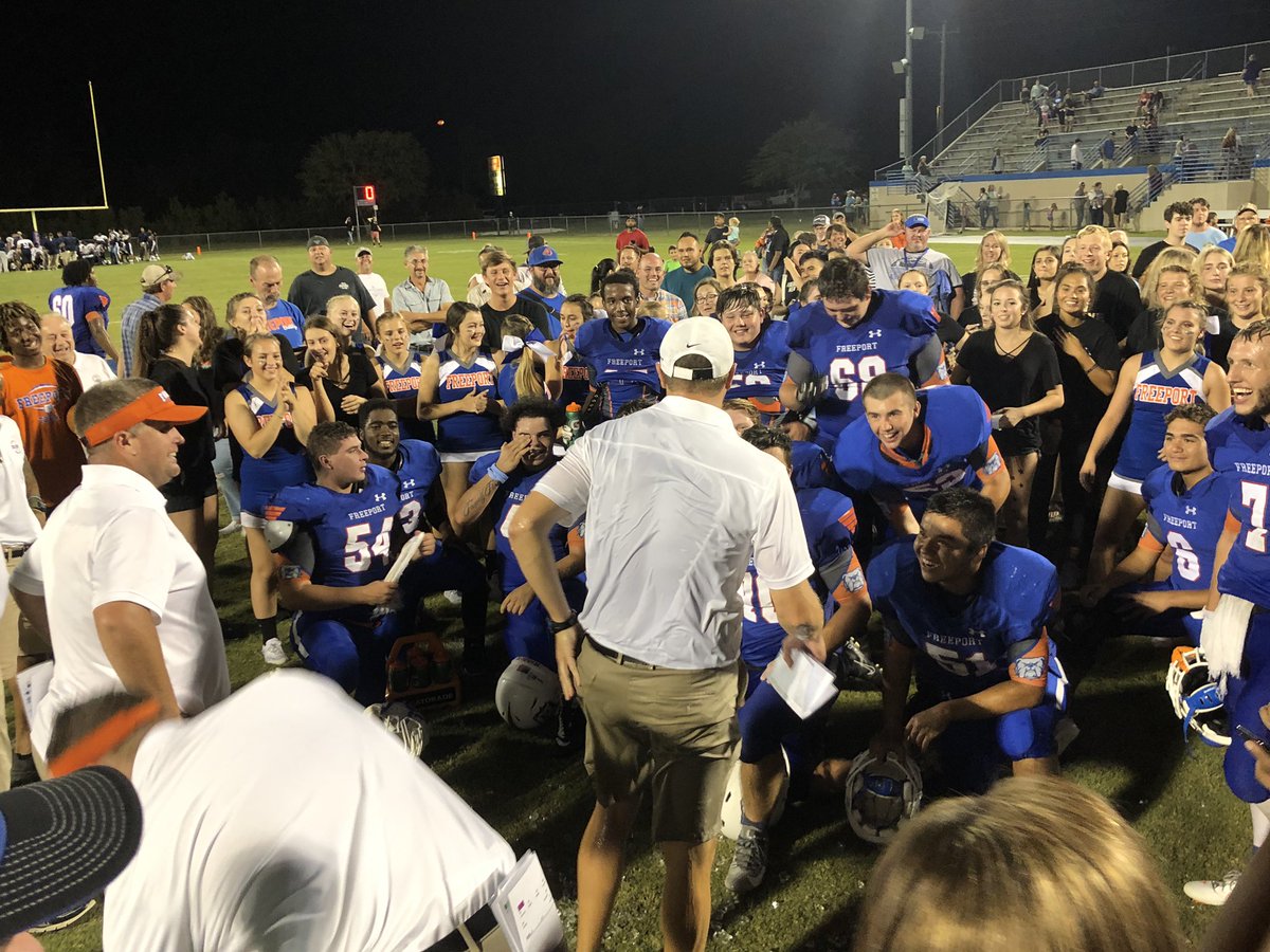 YourFHSBulldogs's tweet photo. Freeport takes the lead late in the 4th quarter and holds on to upset Walton High and earning coach Shaun Arntz a Gatorade shower! Huge victory for the still undefeated Bulldogs! Final score 13-7! #braveyard Turn out next week for Homecoming against Rocky Bayou! https://t.co/RZkD9VPPZT