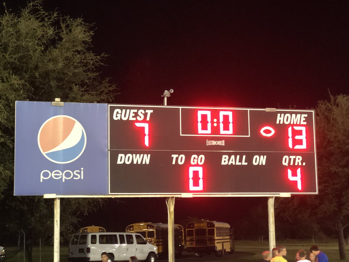 YourFHSBulldogs's tweet photo. Freeport takes the lead late in the 4th quarter and holds on to upset Walton High and earning coach Shaun Arntz a Gatorade shower! Huge victory for the still undefeated Bulldogs! Final score 13-7! #braveyard Turn out next week for Homecoming against Rocky Bayou! https://t.co/RZkD9VPPZT