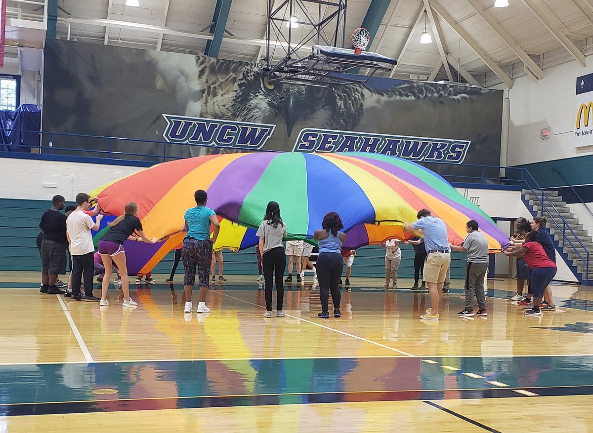 MsKimatTPYA's tweet photo. "I Can Do It!" (Adaptive P.E.) TPYA Collaboration with UNCW Students #fun #becausewecandoit @A_Pearson16 @MosleyPLC @UNCWWatsonEd @jaime_rhodes_1 @WilliamsPatty https://t.co/84t56gWiqJ