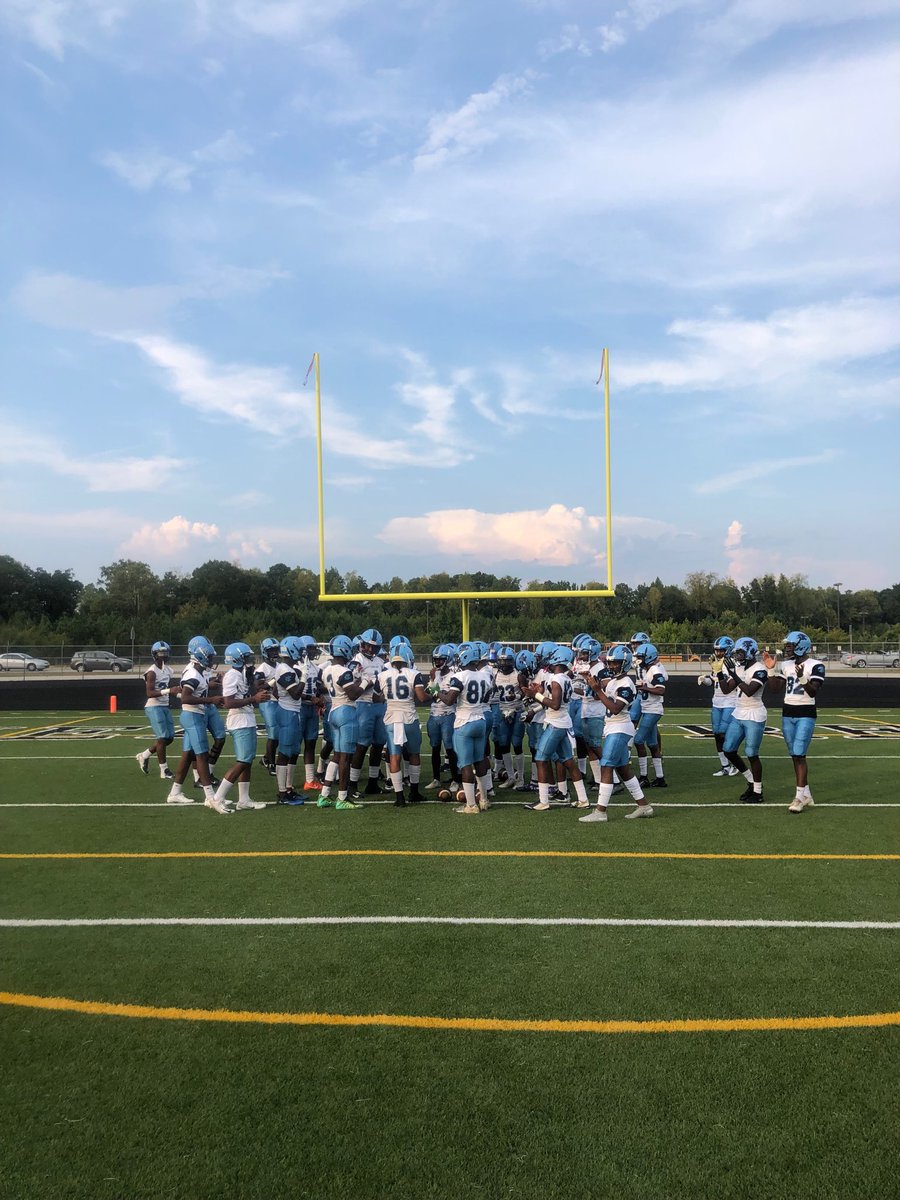 OfficialLovejo1's tweet photo. I love these guys right here I would go to war with this group right here. Got the dub tonight 61-6 over drew. https://t.co/Ld8brP6oBu