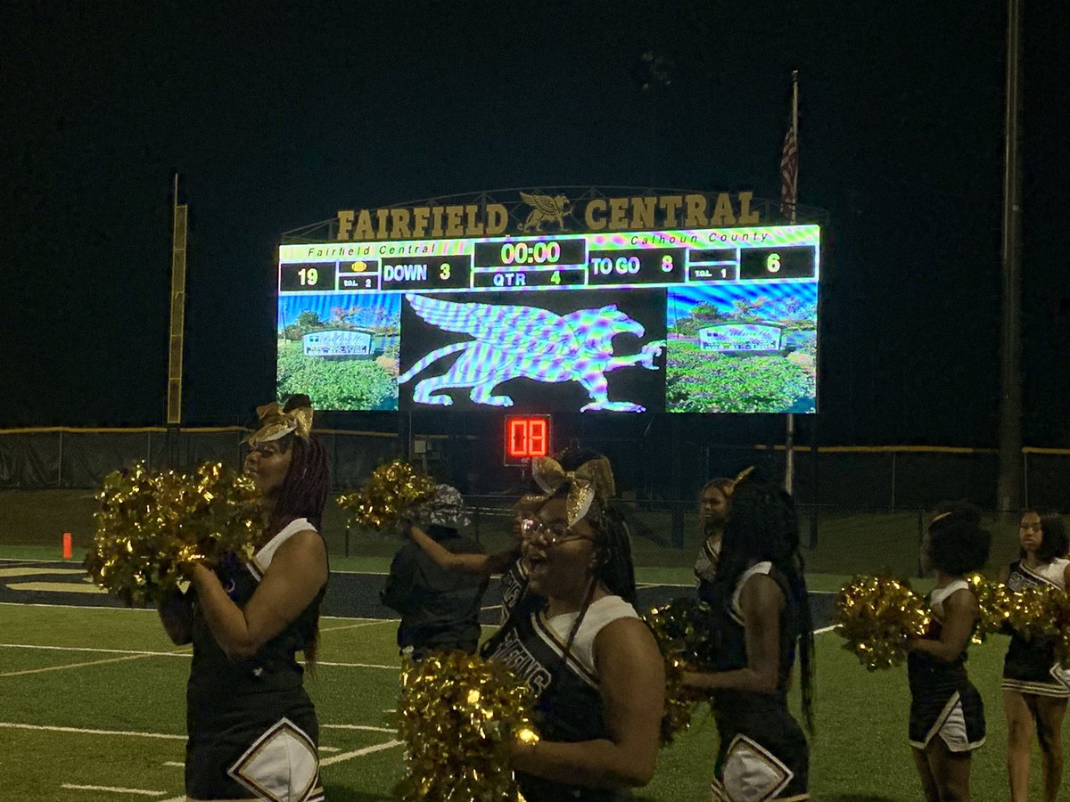 FCHSGriffins's tweet photo. Way to go Griffins with the win over Calhoun County! #GriffinsSoar #WhoDatWhat? https://t.co/cyTX4JHkOH