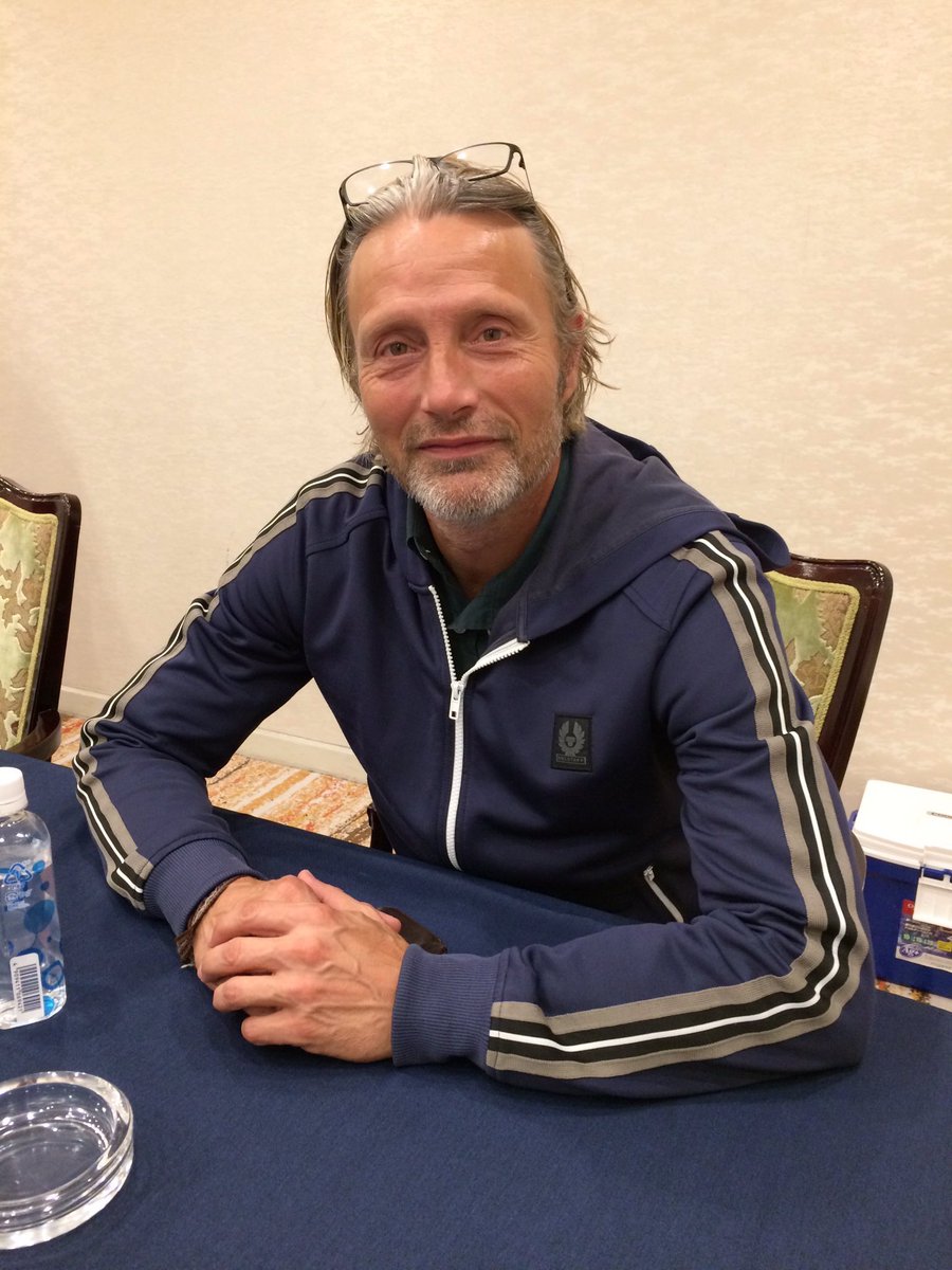 MadsInJapan：@hollycontokyoで。🙂 #tokyo #japan #theofficialmads