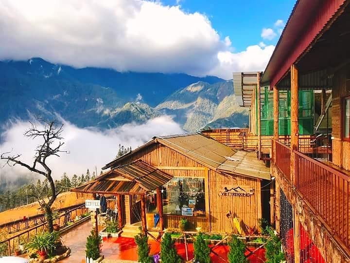 MyanmarTouching's tweet photo. Coming to Sapa, If you want to experience the beauty with a close space and reasonable price, VietTrekking homestay will be one of the ideal choices.
#sapa #vietnam https://t.co/Yvt8ddWy1F