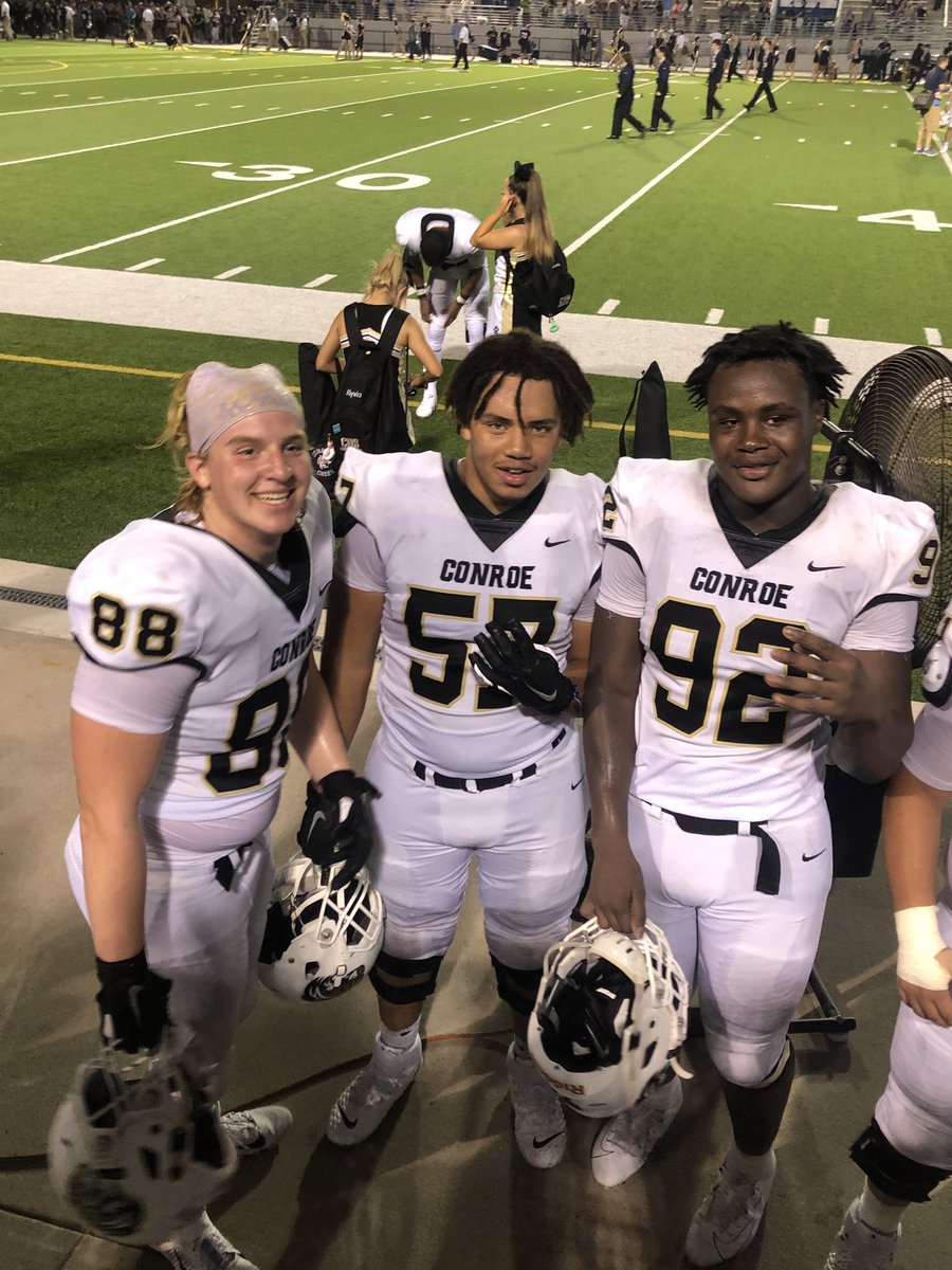 eustace_bagg's tweet image. Win? 🏈 Again? 😌 U fucking know they did #shitted on other team’s hoco szn Sorry Bitches It Was Somebody Turn 🤣🤣🤷🏻‍♀️🏈