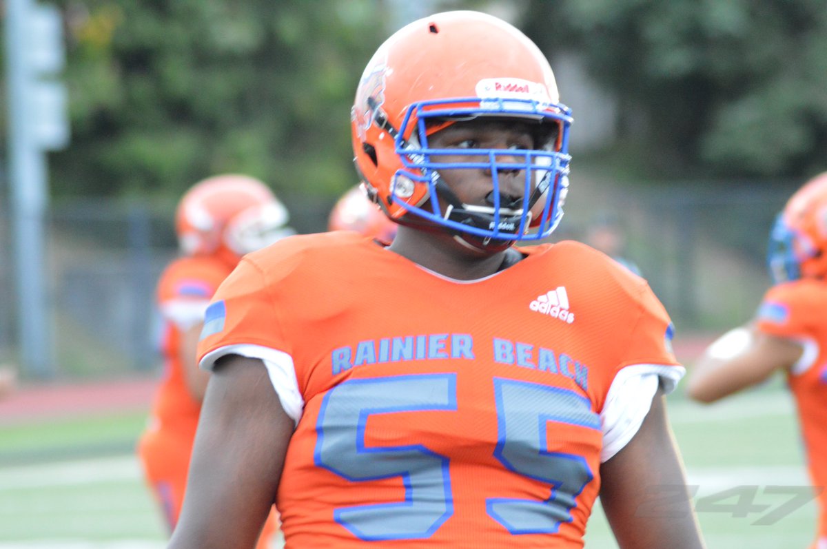 Also been really impressed with Seattle (Wash.) Rainier Beach 2022 two-way lineman Josh Conerly. Athletic, strong, playing with an edge to him and playing just about every snap 247sports.com/Player/Josh-Co…