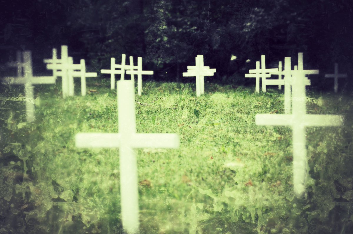 Death: A Grave Undertaking, a "spirited" 90-minute guided walking tour through some of Cedarburg's most haunted historic stops. 
Oct 18, 19 &amp; 25
6:30 pm–8:15 pm 
$18 advance /$25 at the door
buff.ly/2ZN4mxs
Photo Credit: Polly Partain