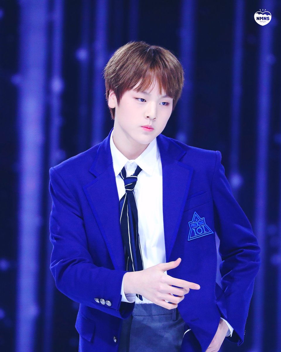 NAMNASHOO's tweet photo. 190320 런웨이

.ᓀ‸ᓂ )👉
#남도현 #NAMDOHYON #X1 #엑스원 https://t.co/koDWGhxSpu