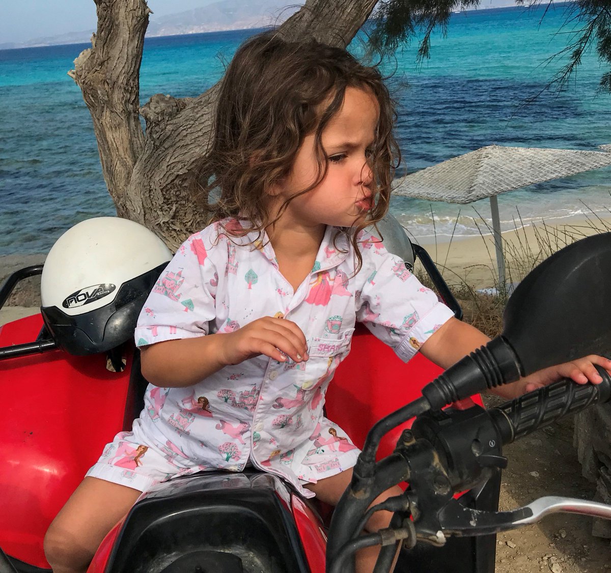 LittleWestSt's tweet image. Our kind of princess 😍💕 #LilPrincess #ShortSet #Fairytale #Organic #LoveMyLWS 📸: @oneupbaby 

Shop Fairytae Shorts Sets: littleweststreet.com/organic-fairyt…